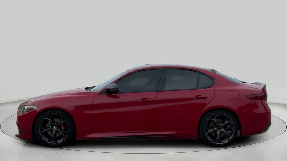 2020 Alfa Romeo Giulia - Image 8 of 21