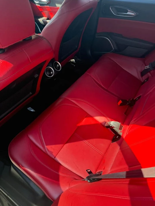 2020 Alfa Romeo Giulia - Image 5 of 8
