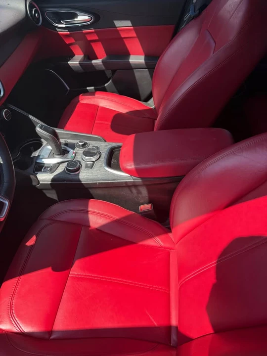 2020 Alfa Romeo Giulia - Image 7 of 8