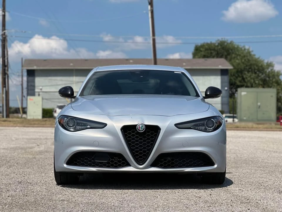 2020 Alfa Romeo Giulia - Image 3 of 10
