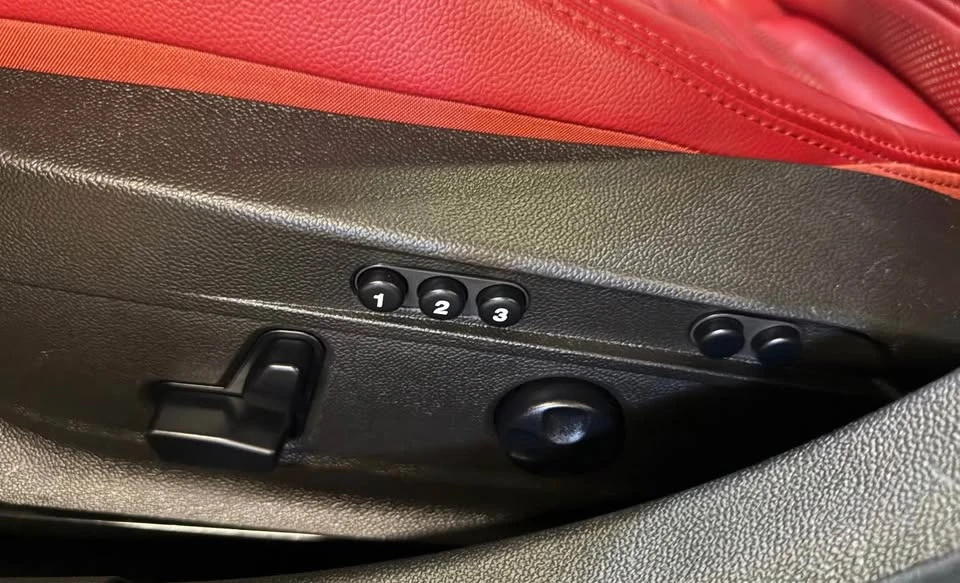 2020 Alfa Romeo Giulia - Image 11 of 19