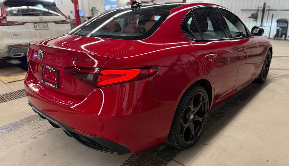 2020 Alfa Romeo Giulia - Image 6 of 19