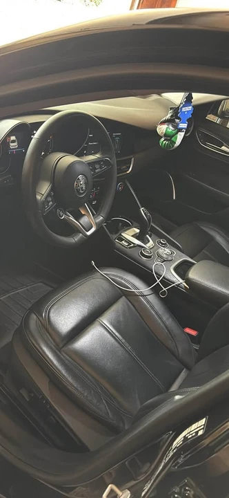 2020 Alfa Romeo Giulia - Image 3 of 8