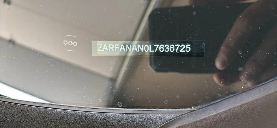 2020 Alfa Romeo Giulia - Image 5 of 8
