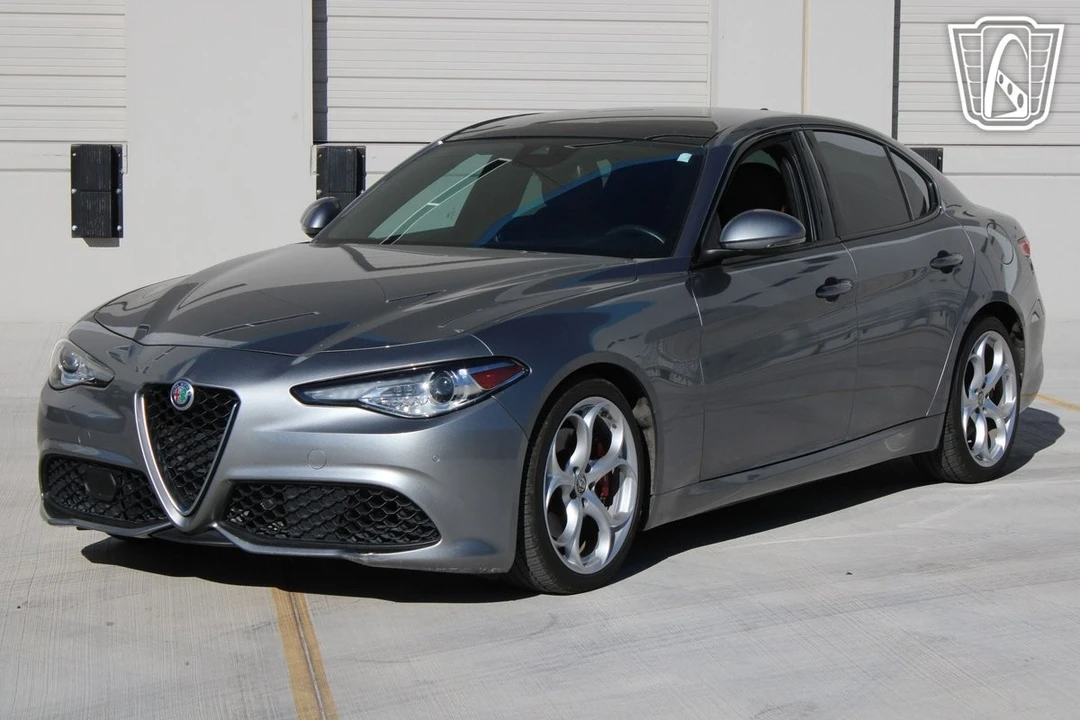 2020 Alfa Romeo Giulia - Image 3 of 12