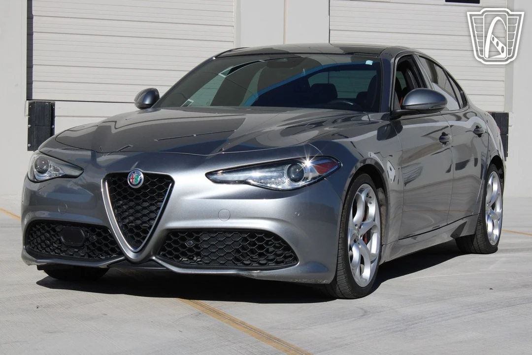 2020 Alfa Romeo Giulia - Image 4 of 12