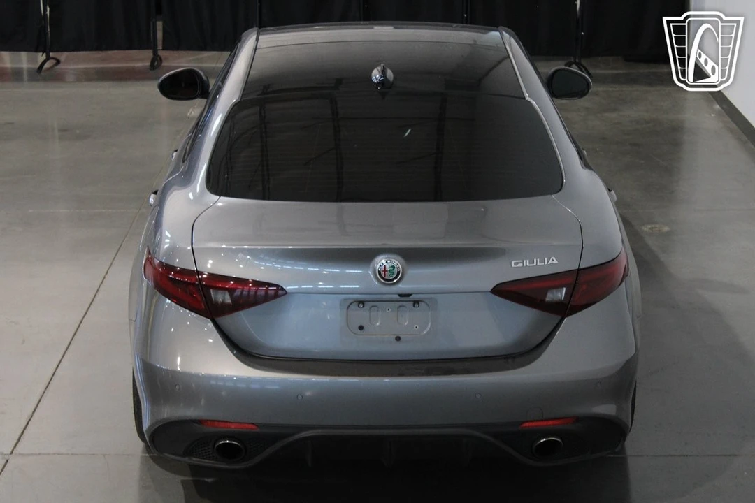 2020 Alfa Romeo Giulia - Image 12 of 12
