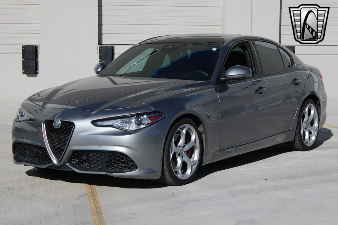 2020 Alfa Romeo Giulia - Image 3 of 12