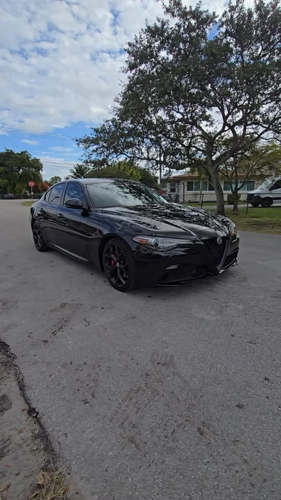 2020 Alfa Romeo Giulia - Image 11 of 11