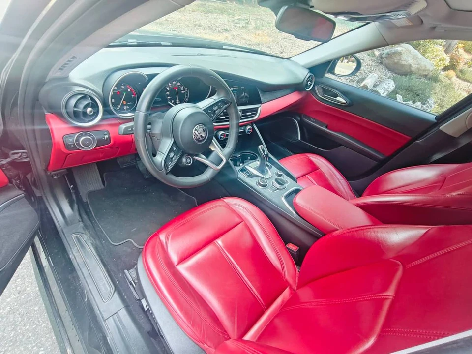 2020 Alfa Romeo Giulia - Image 3 of 11