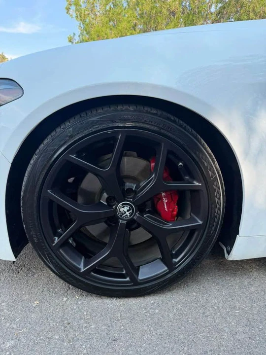 2020 Alfa Romeo Giulia - Image 10 of 12
