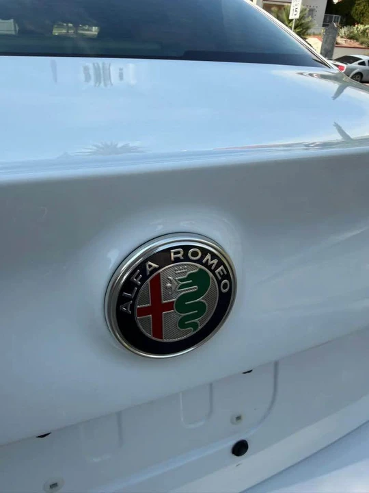 2020 Alfa Romeo Giulia - Image 11 of 12