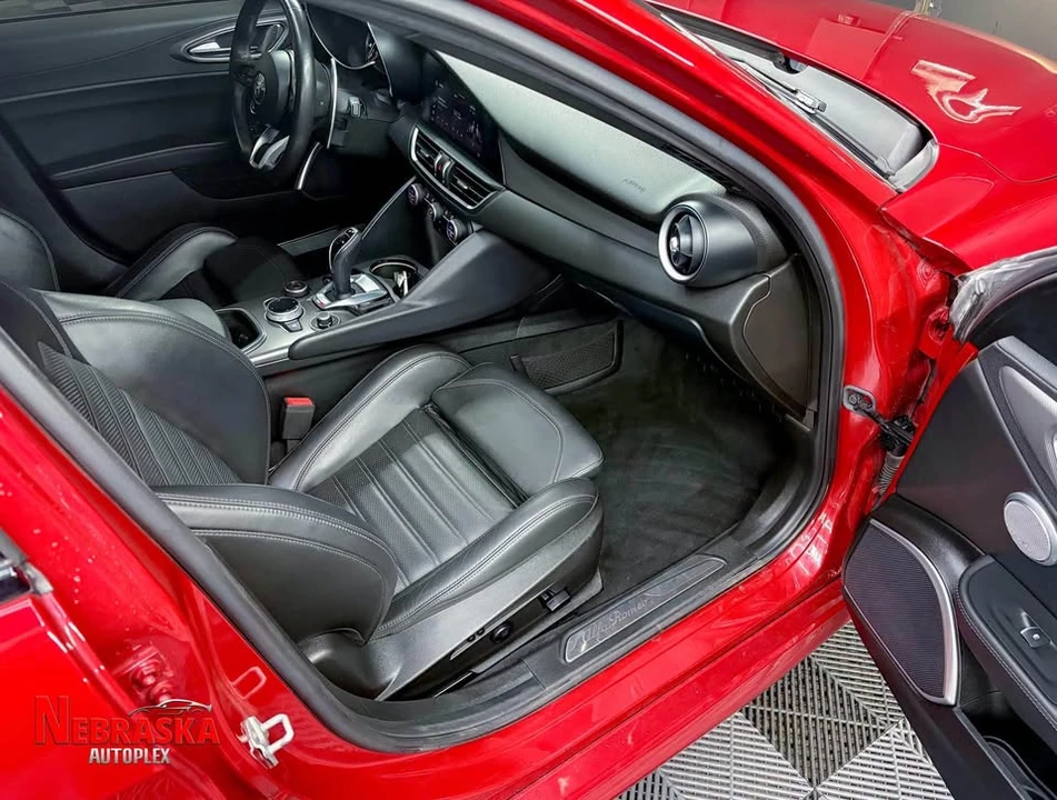 2020 Alfa Romeo Giulia - Image 14 of 14
