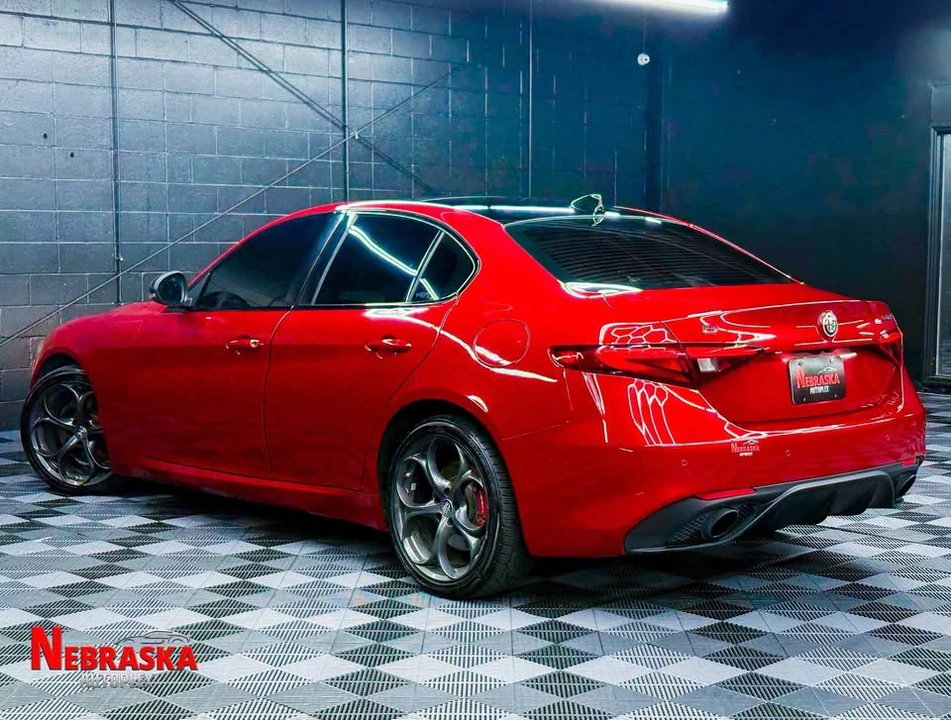 2020 Alfa Romeo Giulia - Image 11 of 14