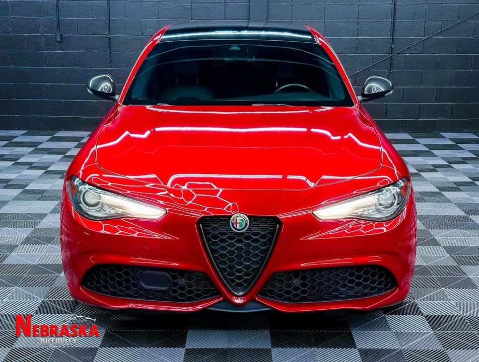 2020 Alfa Romeo Giulia - Image 2 of 14