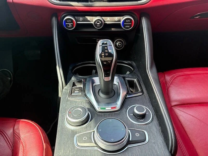 2020 Alfa Romeo Giulia - Image 10 of 20