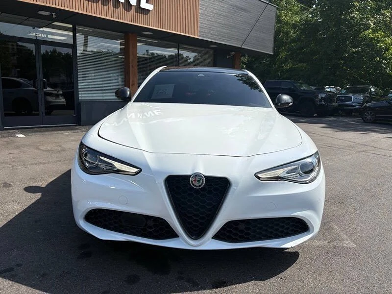 2020 Alfa Romeo Giulia - Image 2 of 20