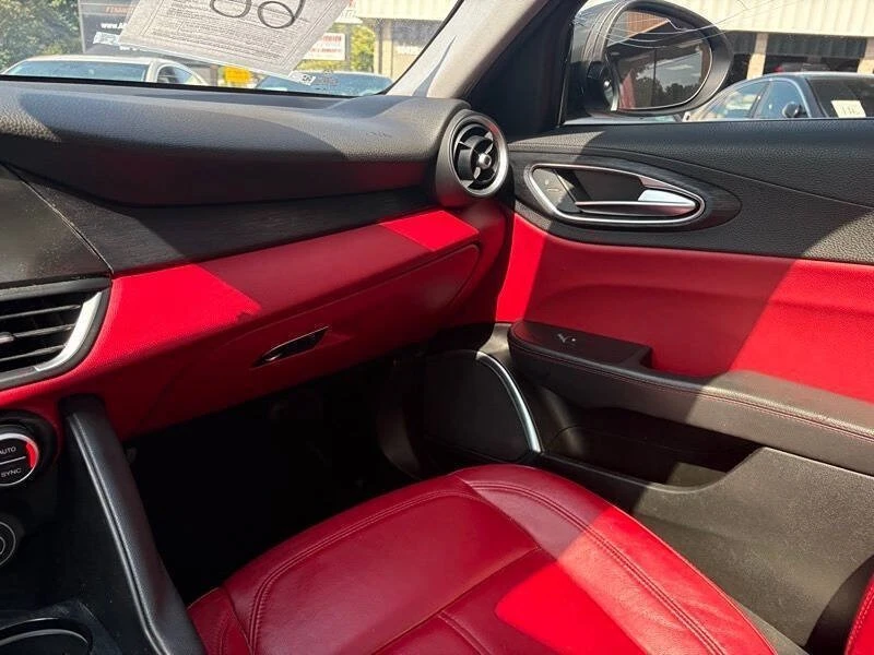 2020 Alfa Romeo Giulia - Image 13 of 20