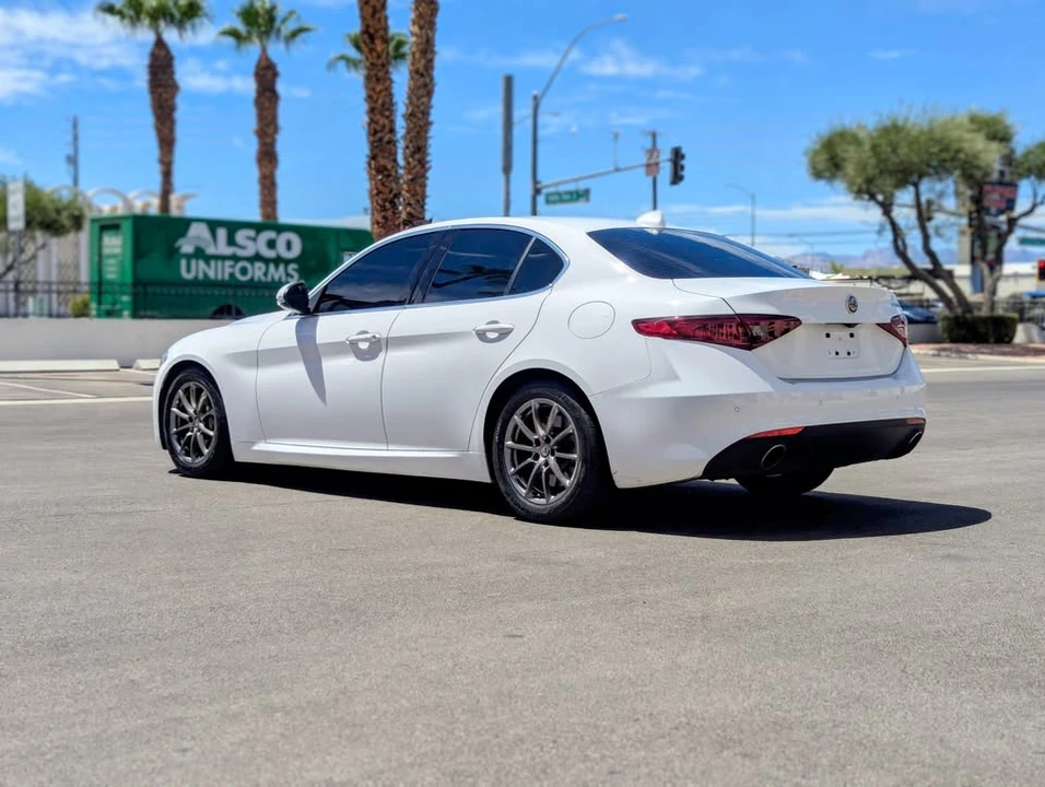 2020 Alfa Romeo Giulia - Image 3 of 10