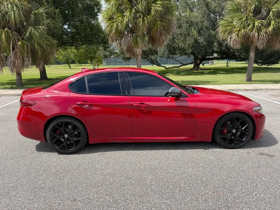 2020 Alfa Romeo Giulia - Image 7 of 20