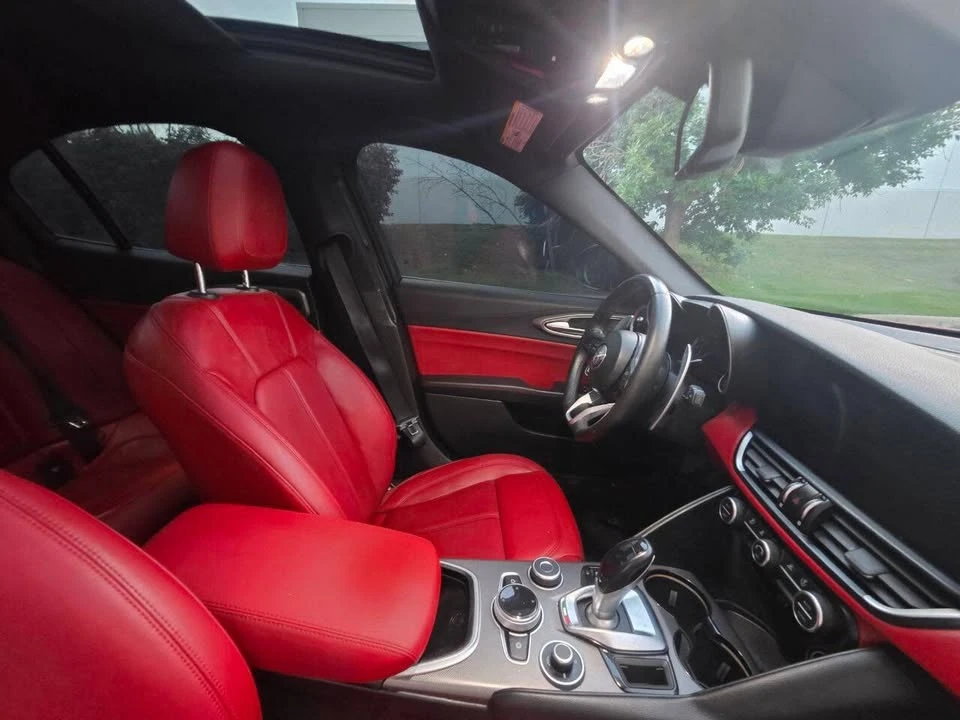 2020 Alfa Romeo Giulia - Image 8 of 20
