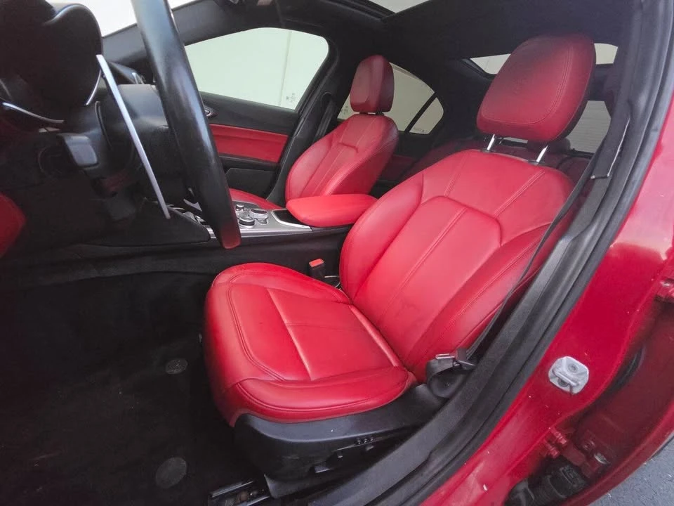 2020 Alfa Romeo Giulia - Image 11 of 20