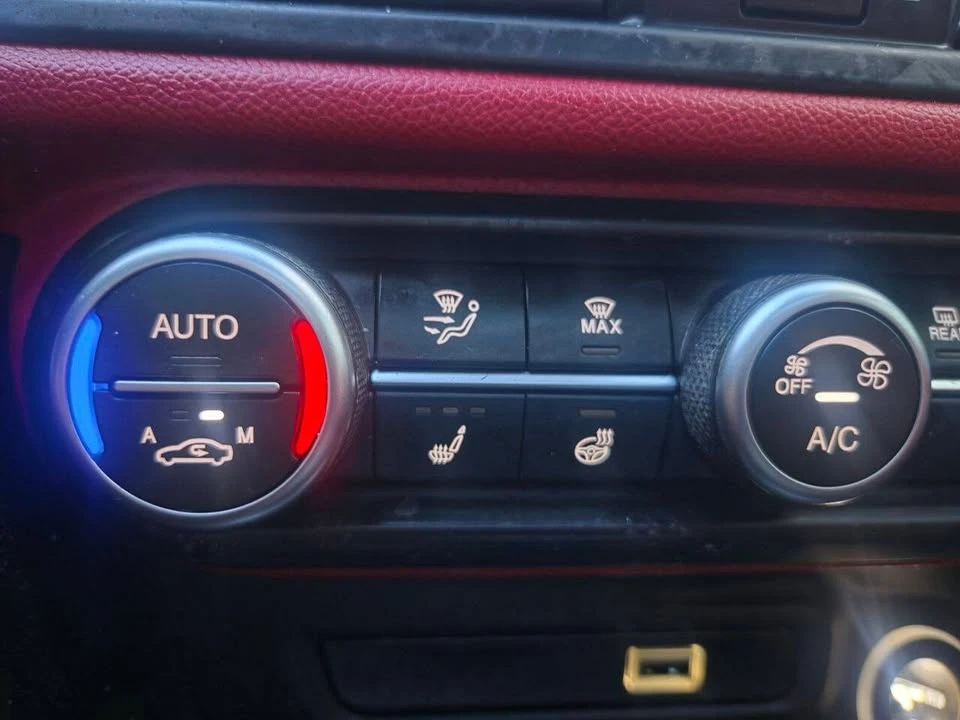 2020 Alfa Romeo Giulia - Image 20 of 20