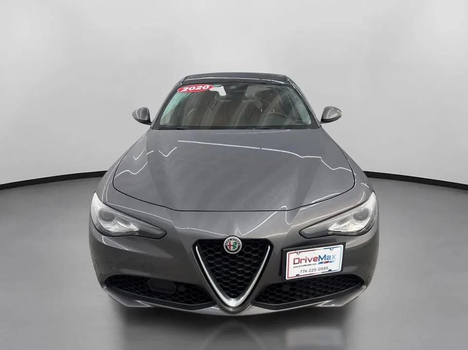 2020 Alfa Romeo Giulia - Image 2 of 20