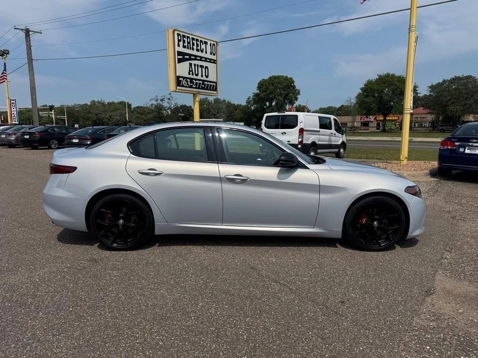 2020 Alfa Romeo Giulia - Image 3 of 20