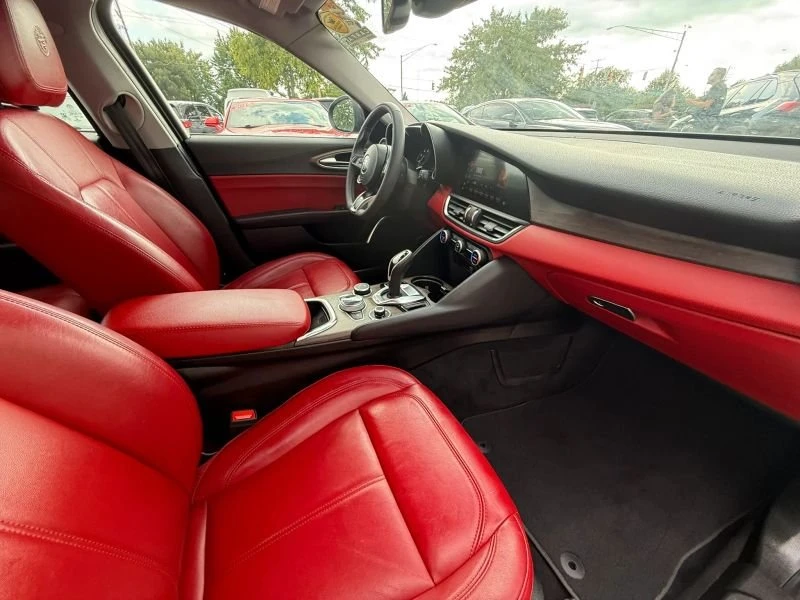 2020 Alfa Romeo Giulia - Image 12 of 20