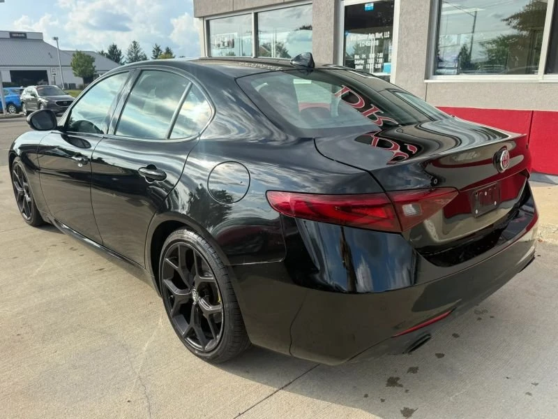 2020 Alfa Romeo Giulia - Image 4 of 20