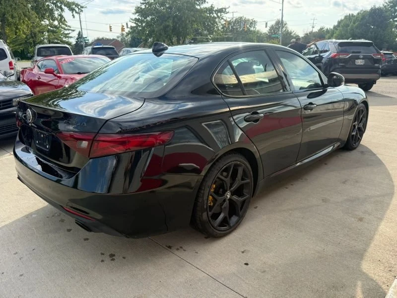 2020 Alfa Romeo Giulia - Image 3 of 20