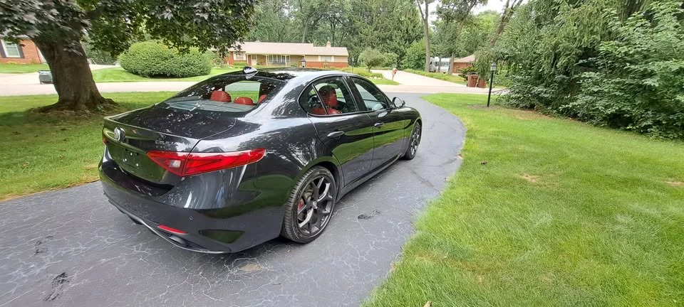 2020 Alfa Romeo Giulia - Image 3 of 11