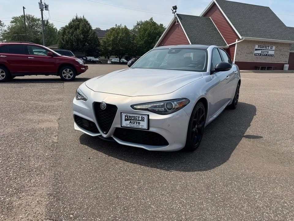 2020 Alfa Romeo Giulia - Image 11 of 20