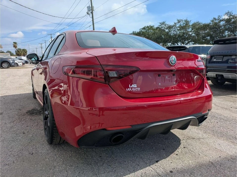 2020 Alfa Romeo Giulia - Image 5 of 20