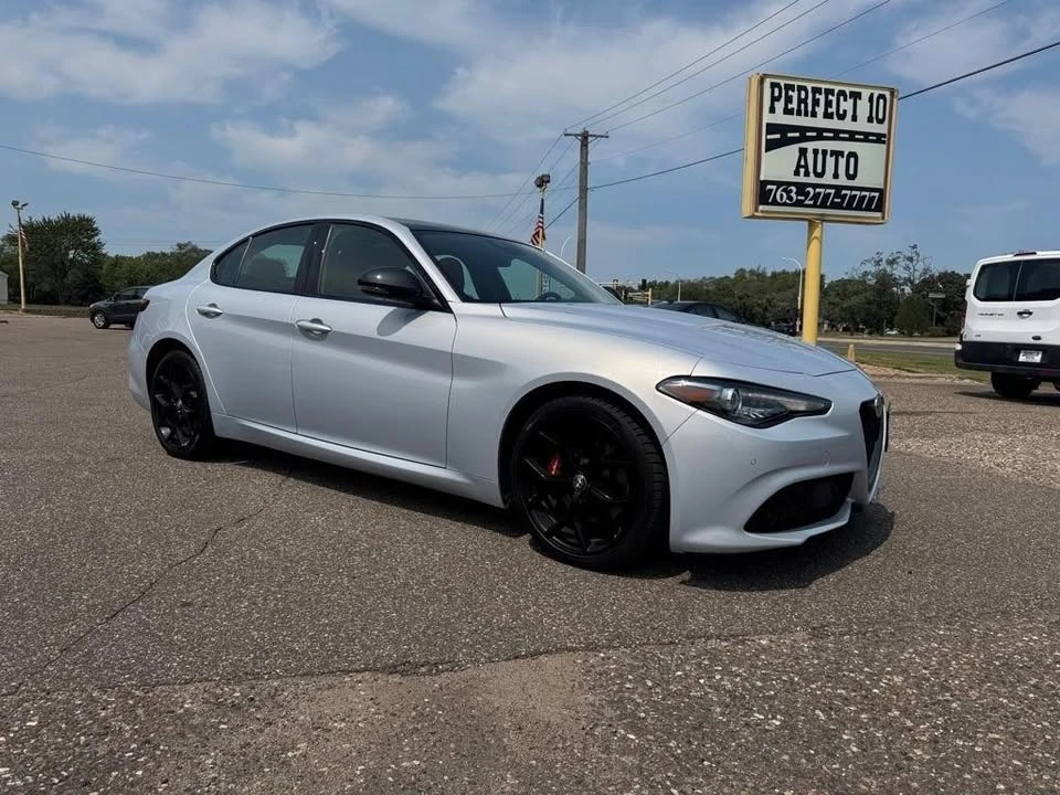 2020 Alfa Romeo Giulia - Image 2 of 20