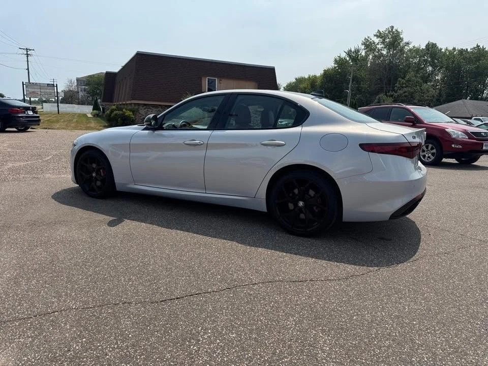 2020 Alfa Romeo Giulia - Image 8 of 20