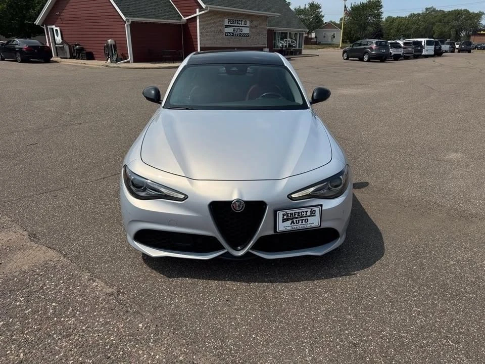 2020 Alfa Romeo Giulia - Image 12 of 20