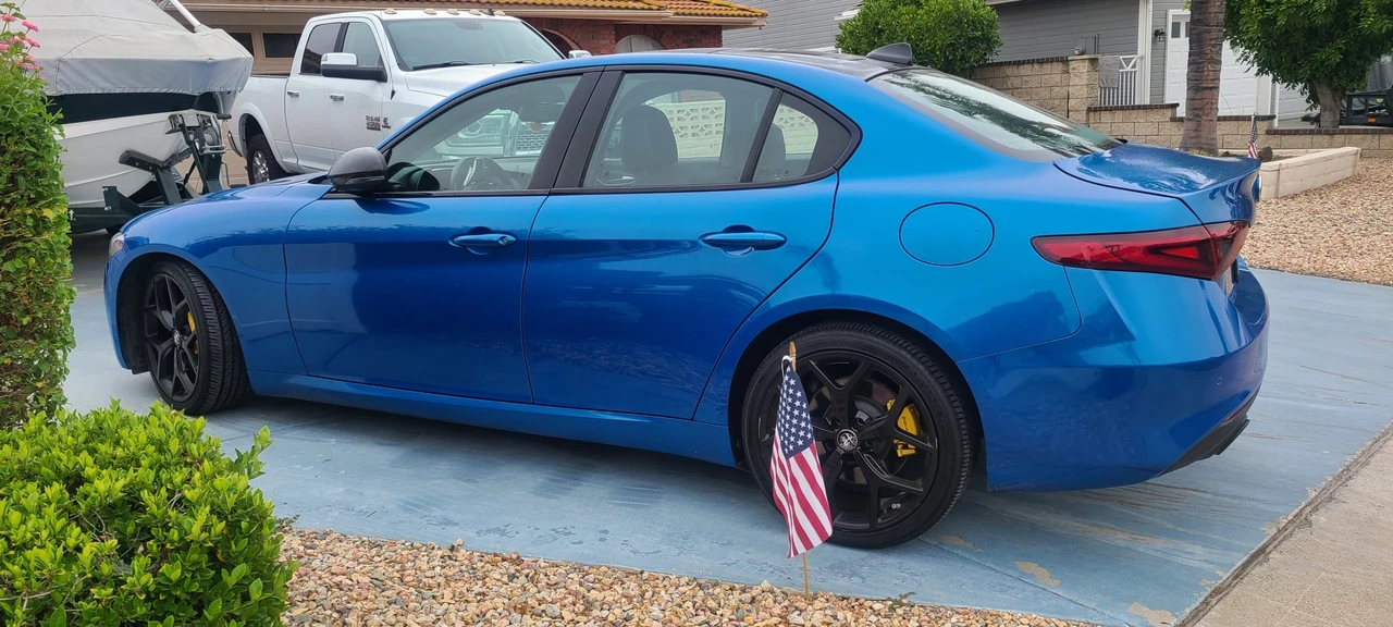 2020 Alfa Romeo Giulia - Image 9 of 31