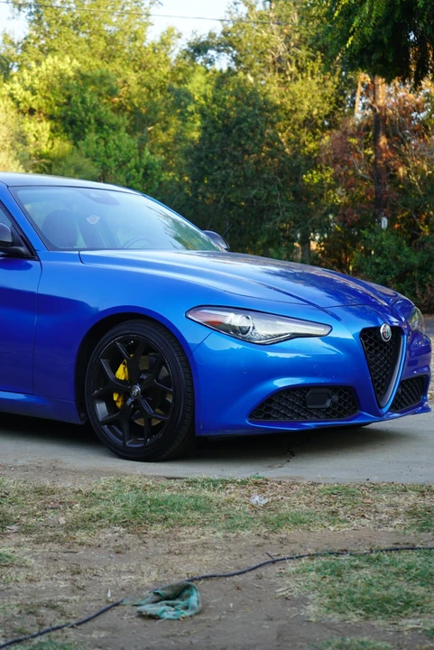 2020 Alfa Romeo Giulia - Image 19 of 31