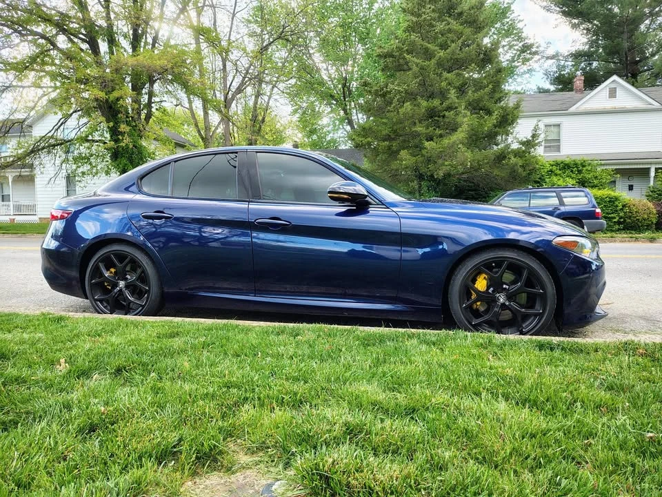 2020 Alfa Romeo Giulia - Image 2 of 6