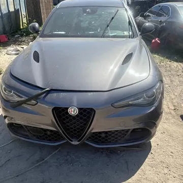 2020 Alfa Romeo Giulia Quadrifoglio Carbon Edition Sedan 4D