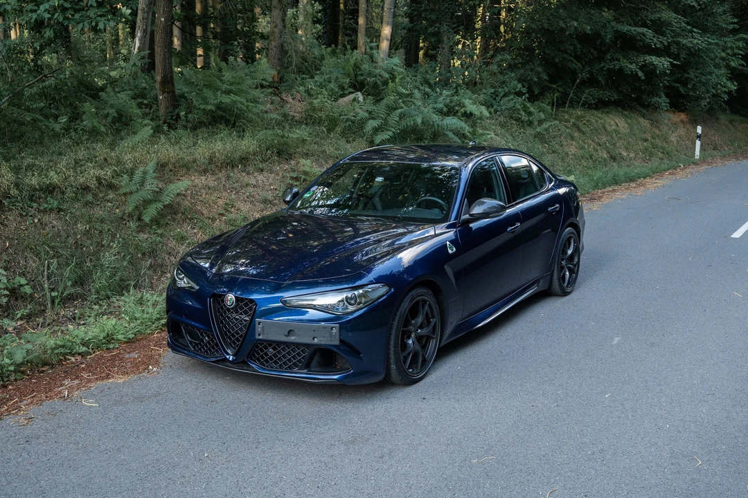 2020 Alfa Romeo Giulia Quadrifoglio - Image 12 of 31