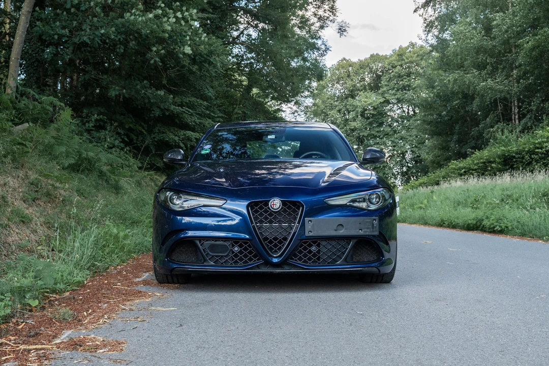 2020 Alfa Romeo Giulia Quadrifoglio - Image 11 of 31