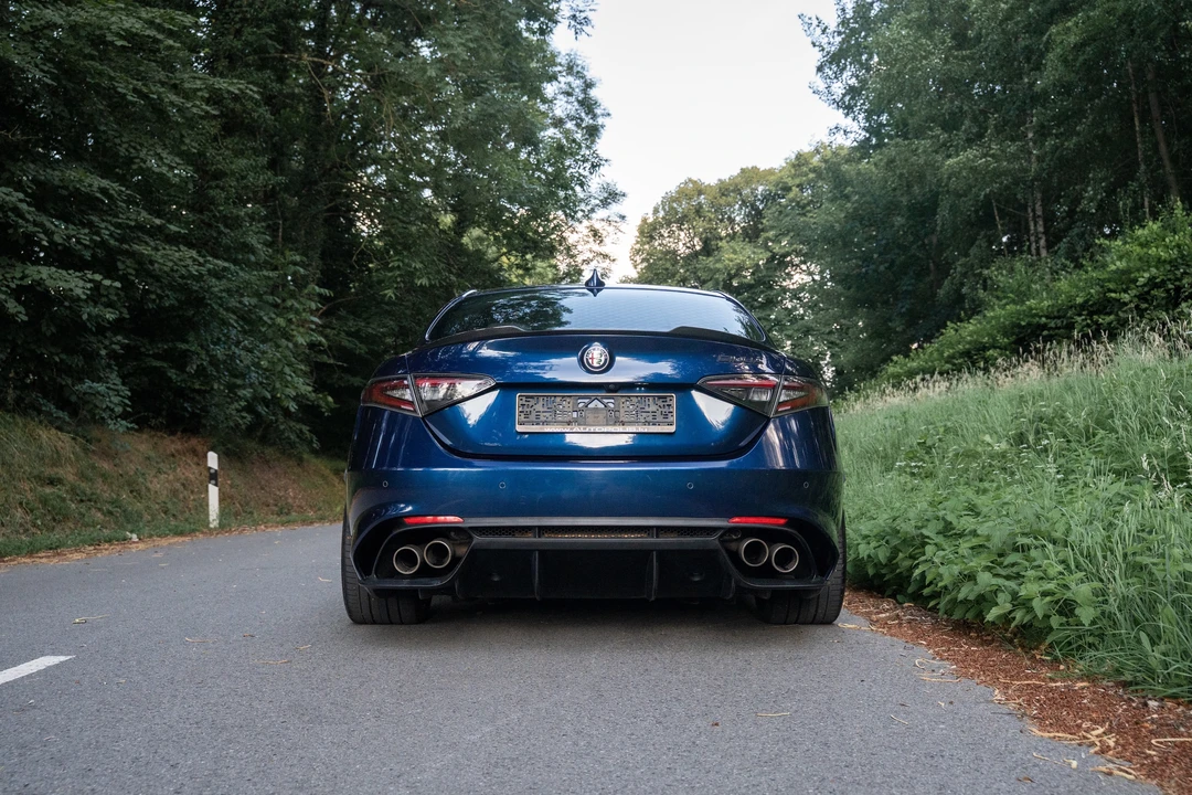 2020 Alfa Romeo Giulia Quadrifoglio - Image 6 of 31