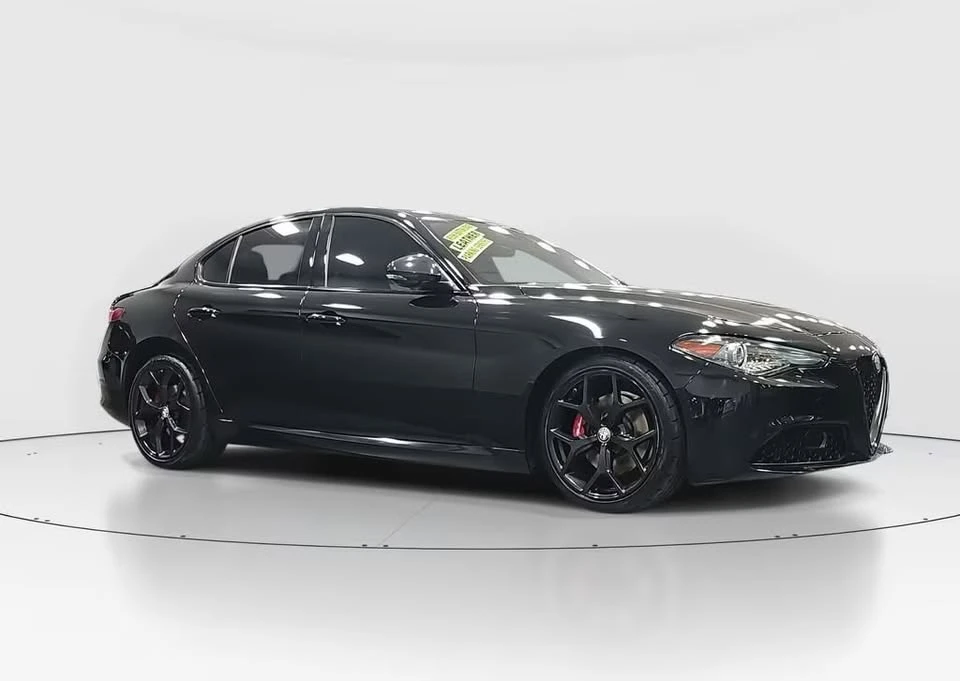 2020 Alfa Romeo Giulia - Image 2 of 7