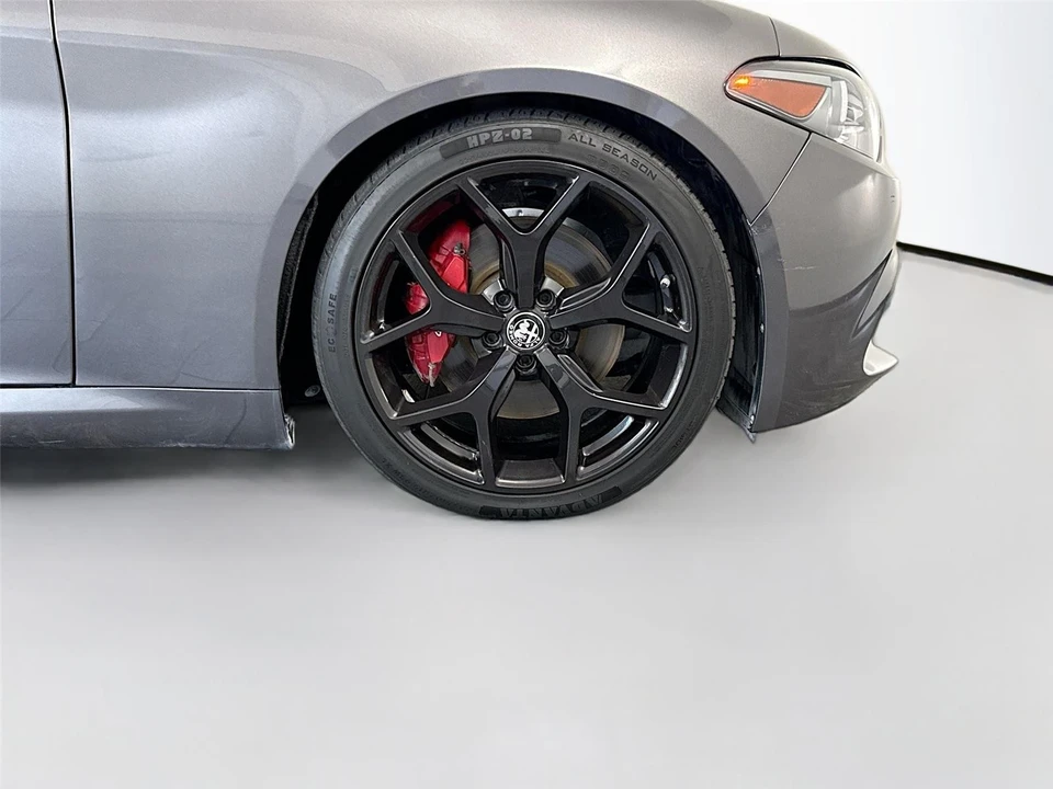 2020 Alfa Romeo Giulia - Image 21 of 26