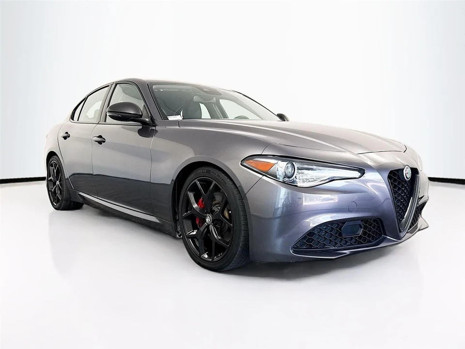 2020 Alfa Romeo Giulia - Image 20 of 26