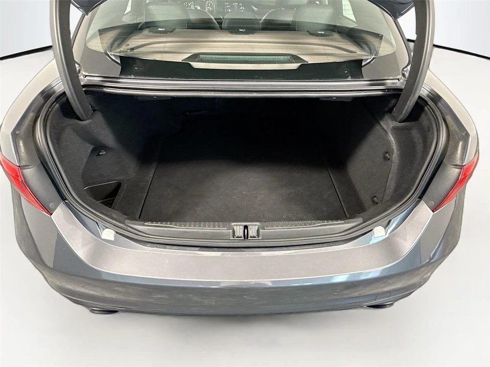 2020 Alfa Romeo Giulia - Image 6 of 26