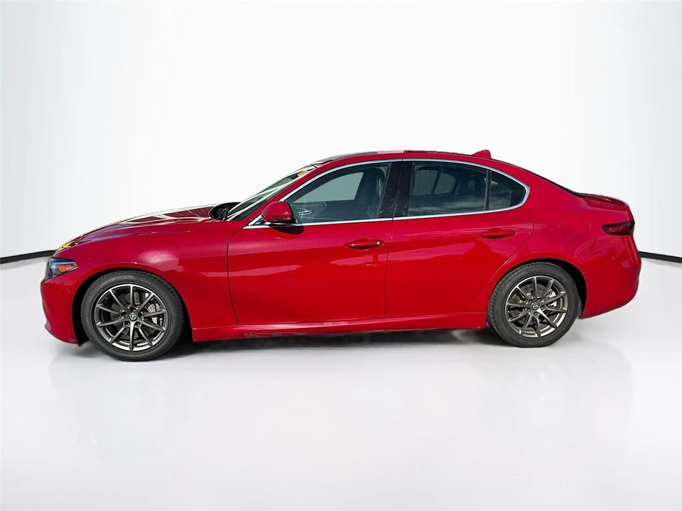2020 Alfa Romeo Giulia - Image 2 of 8